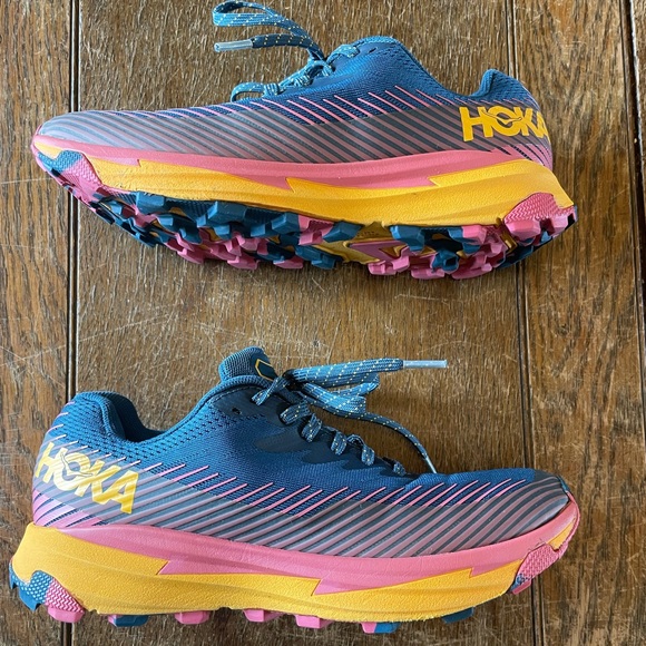 Hoka OneOne W8 Athletic Shoes - Picture 4 of 6
